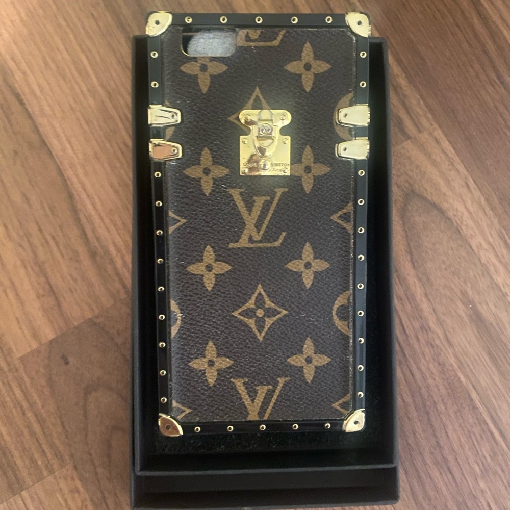 Louis Vuitton I-Phone Trunk Case for iPhone 6P 6 Plus iPhone.